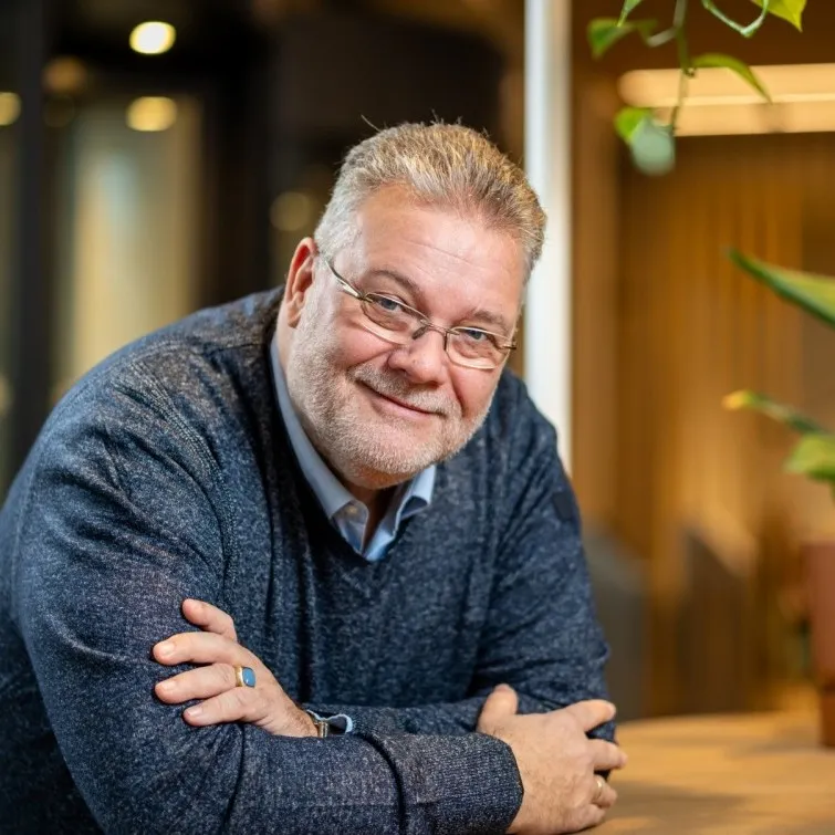 Portret van John Hessing